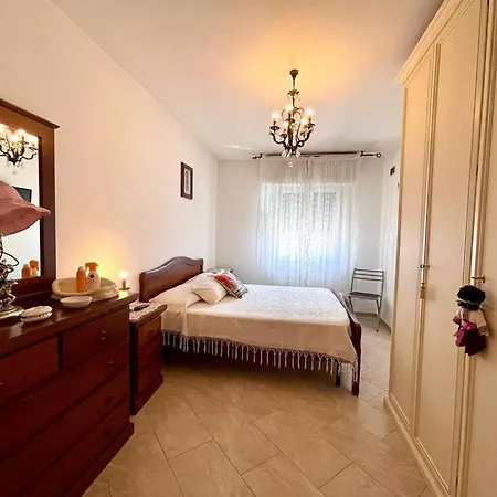 Le Chiazze Apartment